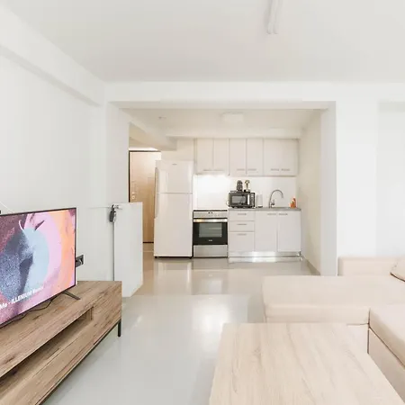 Beautiful Underground Nest With Prv Terrace