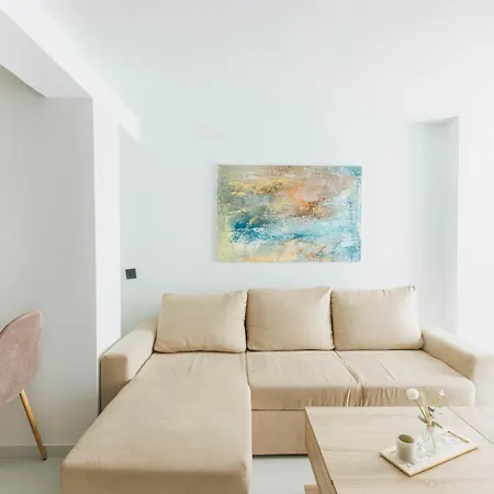 Beautiful Underground Nest With Prv Terrace
