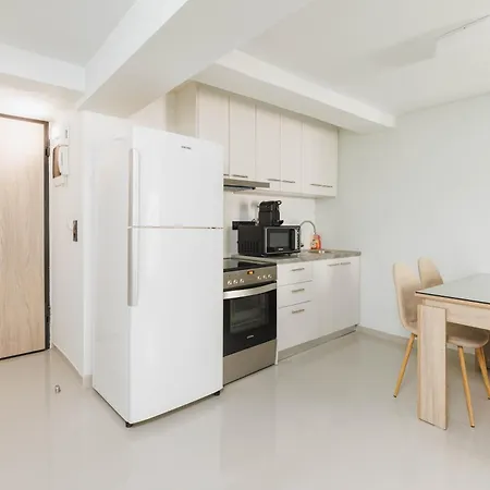 Beautiful Underground Nest With Prv Terrace Apartment