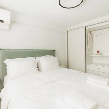 Apartment Beautiful Underground Nest With Prv Terrace