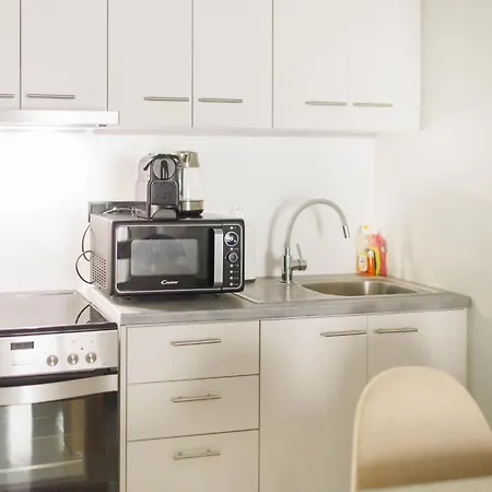 Beautiful Underground Nest With Prv Terrace * Athens